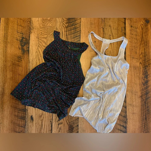 Outback red from the limited dress tank tops lot of 2 - Picture 1 of 11